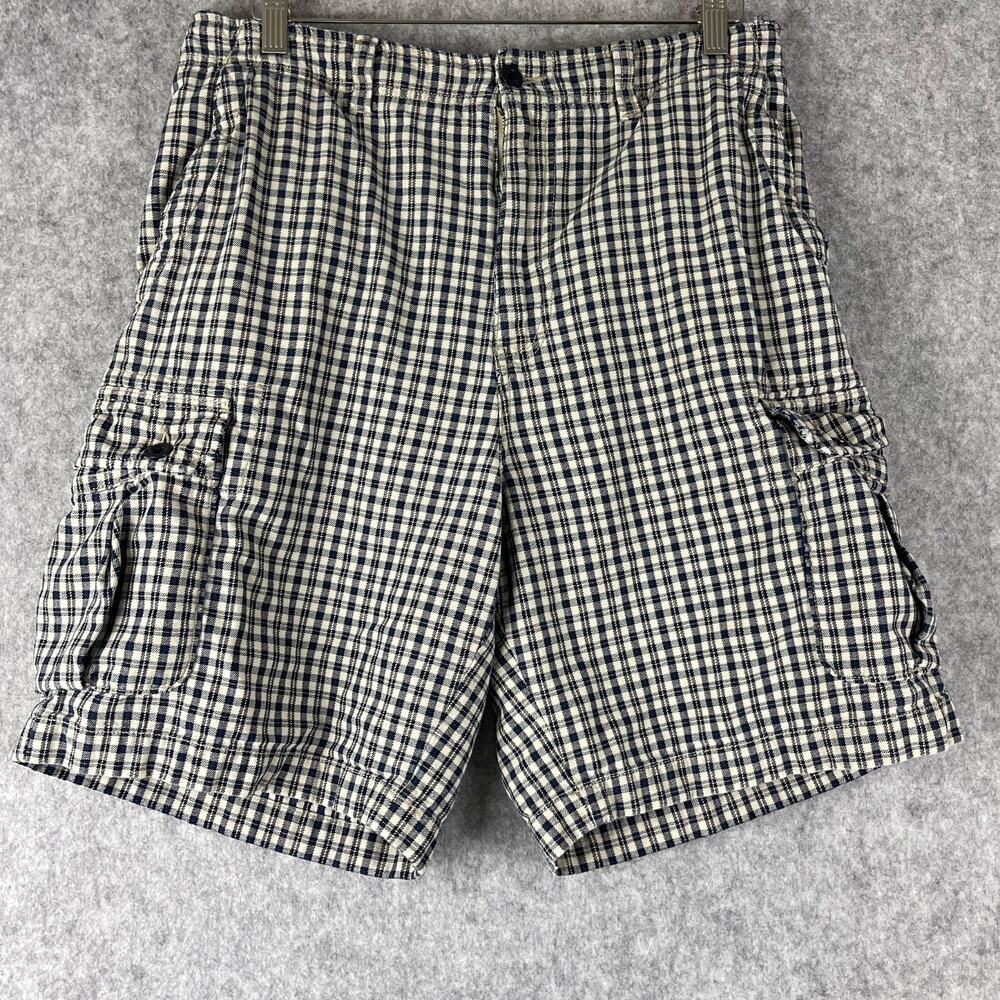 Abercrombie & Fitch Men's Navy and White Checked Cargo Shorts